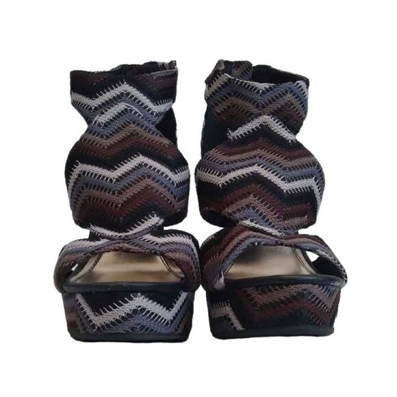 Anne Michelle Brown & Blue Chevron Socialite Stiletto Heel Pumps Women's US 8.5 - Picture 2 of 15